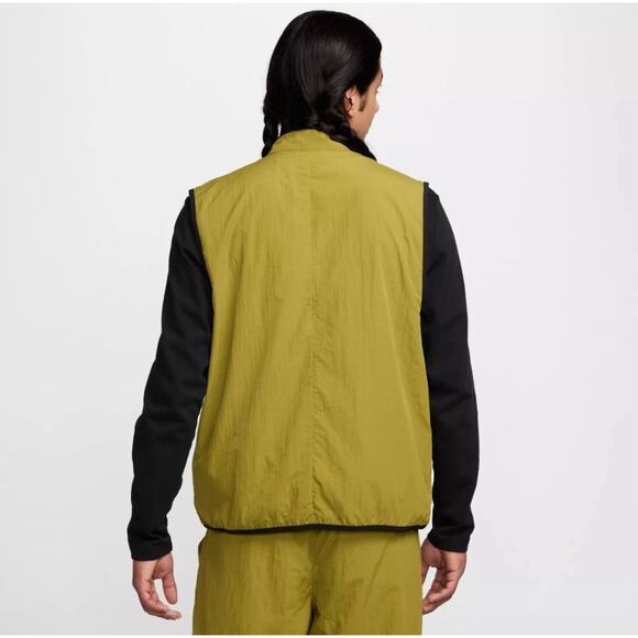 NWT Nike Vest Men’s Size XL Olive Green Tech Woven Utility Nylon Full Zip - Picture 2 of 14